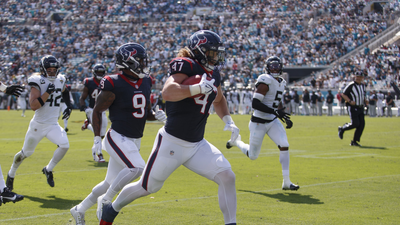 Texans FB Returned a Kickoff 85 Yards for the Most Unlikeliest TD of NFL Season