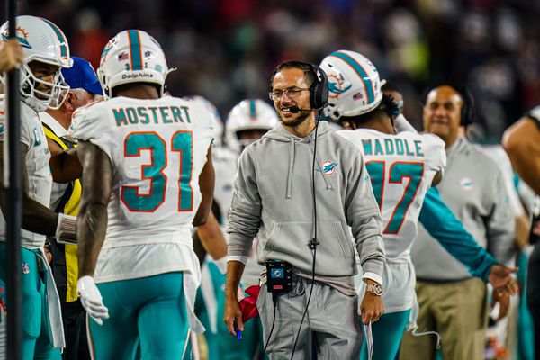 Inside the Dolphins's 'Explosive' Offensive Machine and the 'Great Mind'  Behind It - Sports Illustrated