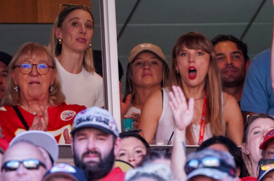 Taylor Swift turns out to see Travis Kelce, Kansas City Chiefs play Chicago Bears