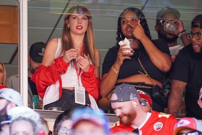 Patrick Mahomes on ‘pressure’ to get Travis Kelce TD in front of Taylor Swift