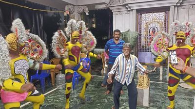 Renewed popularity for Puli Veshalu dance in Vizianagaram
