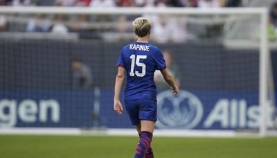 Megan Rapinoe says farewell to USWNT with 2-0 win over South Africa at Soldier Field
