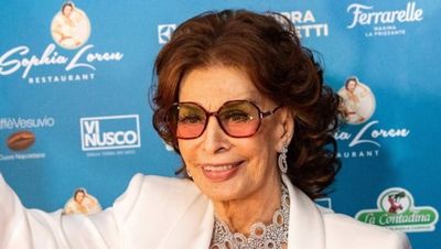 Sophia Loren, 89, has ‘urgent surgery’ after sustaining ‘serious fractures’ in fall