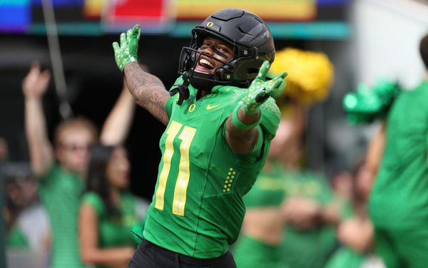 ‘They’re fighting for clicks’: Oregon slam brakes on Colorado hype train with 42-6 rout