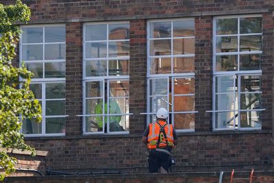 Unions demand extra funding for school rebuilding