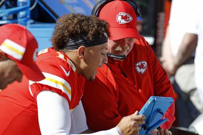 Chiefs Andy Reid, Patrick Mahomes vent frustration about officials picking on Jawaan Taylor