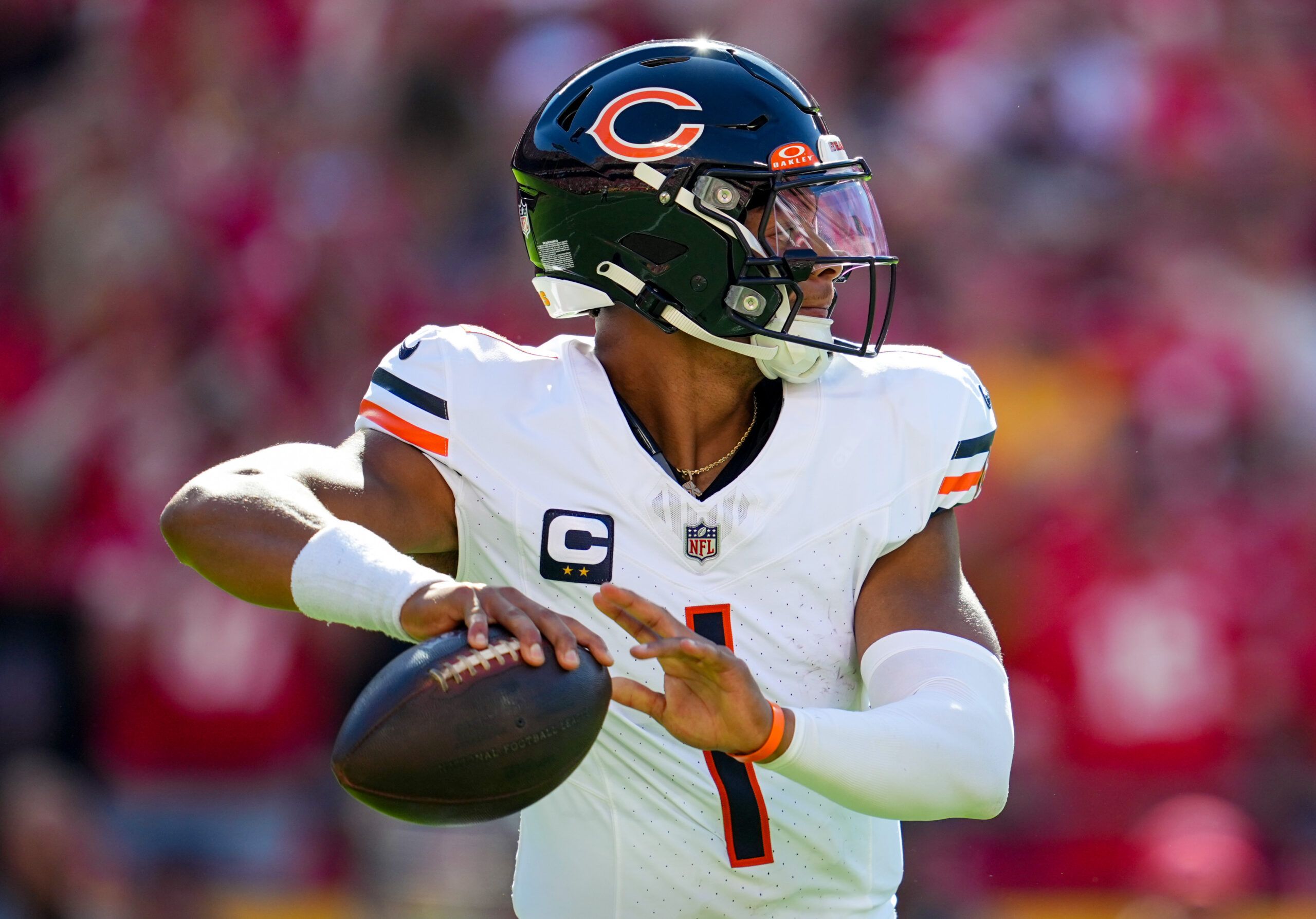 Chicago Bears QB Justin Fields brief with answers at news conference