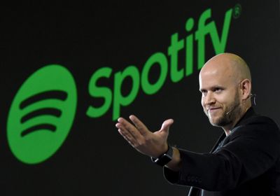 Spotify is using AI to imitate podcast hosts' voices after plowing $1 billion into the business and breaking up with Prince Harry and Meghan