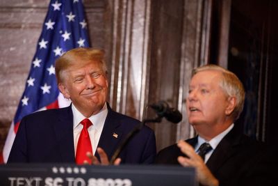 Trump shoutout to Lindsey Graham is drowned out by boos at South Carolina rally