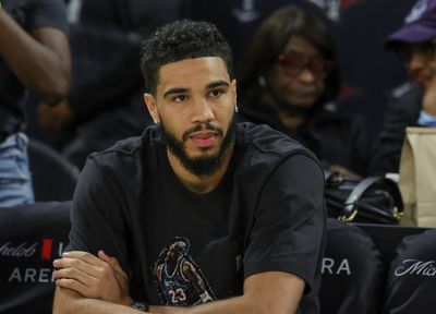 What current Hall of Fame player most closely resembles All-NBA Boston Celtics forward Jayson Tatum?