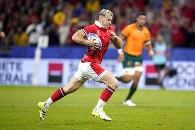 Record-breaking Gareth Davies enjoying rugby again after reclaiming Wales spot