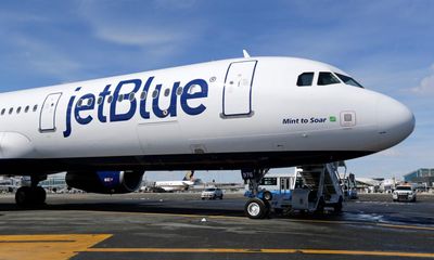 US investigating JetBlue flight after severe turbulence injures eight