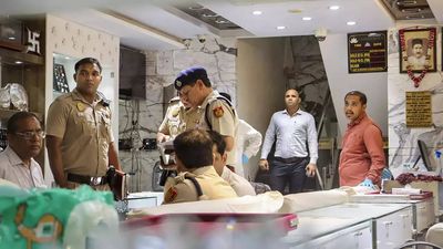 Delhi jewellery shop burglary: Police see two persons in CCTV, identify five possible routes taken by burglars