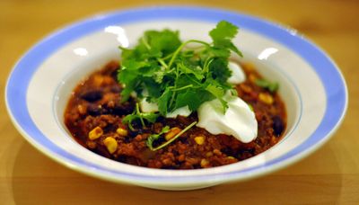 Menu planner: Add spice and zest to your meal plan with Southwestern turkey chili