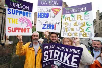 Union chief warns of further school strikes without ‘significant’ pay offer