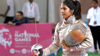 Asian Games Fencing | Bhavani Devi bows loses to superior Chinese rival in quarter-final