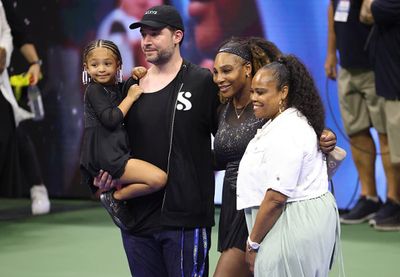 Serena Williams’ daughter Olympia practices tennis while her dad is the ‘ball boy’
