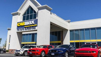 CarMax Stock Plunges As Earnings Fall For Seventh Quarter In A Row