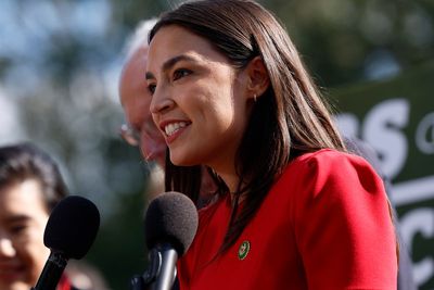 AOC praises Biden for picketing with auto workers in Michigan