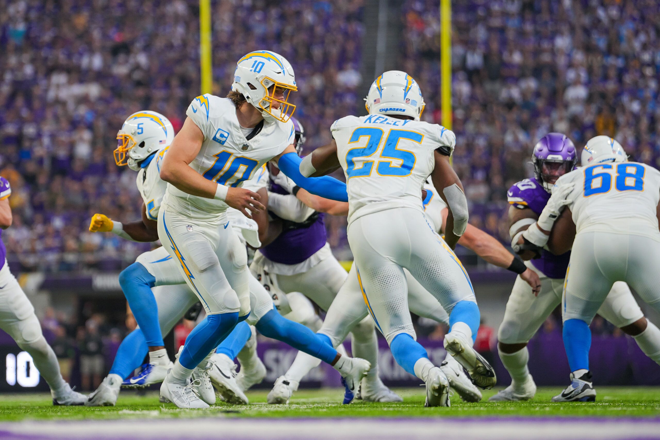 Stat Breakdown: How Chargers and Vikings stack up before Week 3 game