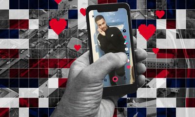 UK inmates broadcast prison life online from contraband phones