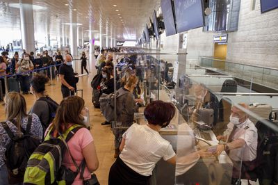 U.S. allows Israelis visa-free entry as Israel opens travel to Palestinian Americans