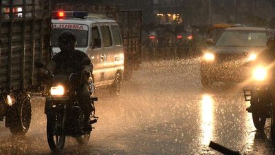 Short spell of rain brings Hyderabad to its knees
