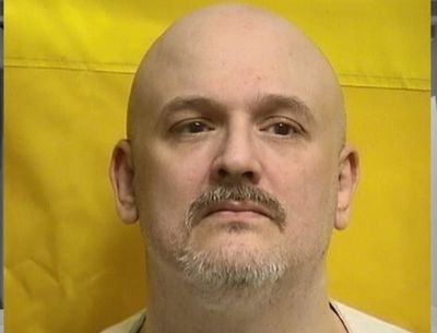 Man on death row for brutally killing elderly couple dies in prison before execution
