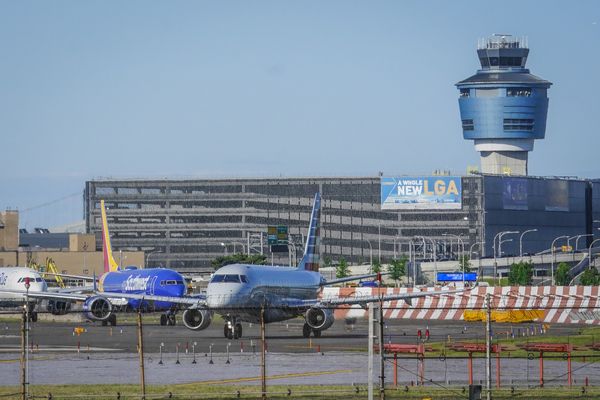 Buttigieg: Shutdown would furlough 1,000 air traffic controllers