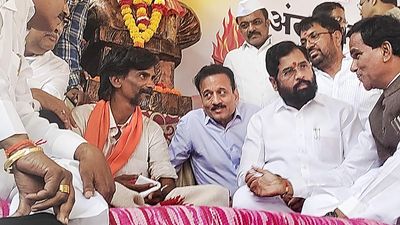Maratha quota activist ups pressure; reminds CM Shinde of deadline