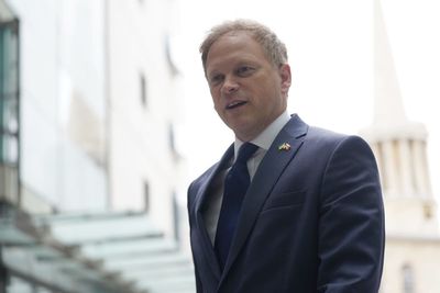 Grant Shapps visits President Zelensky in Ukraine