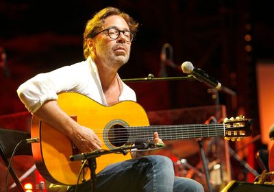 US guitarist Al Di Meola suffers a heart attack in Romania but is now in a stable condition