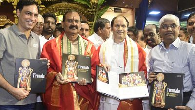 TTD to distribute Gita books to students; plans to build choultries every 25 km on the way to Tirumala