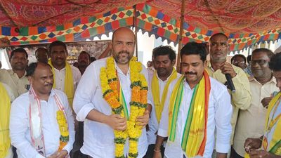 YSRCP Government violating fundamental rights blatantly, allege TDP, JSP