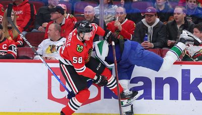 Blackhawks’ depth forwards battling to re-earn roster spots they used to own