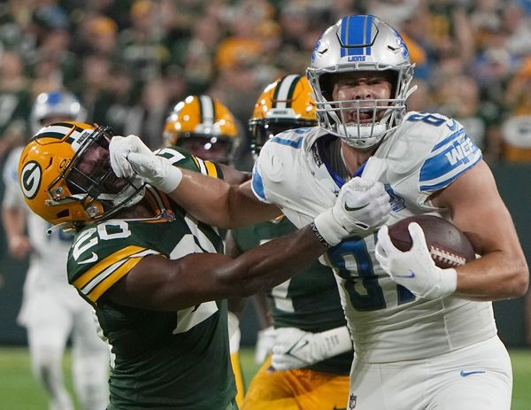 David Montgomery runs wild as Lions beat Packers 34-20 to take early  command of NFC North