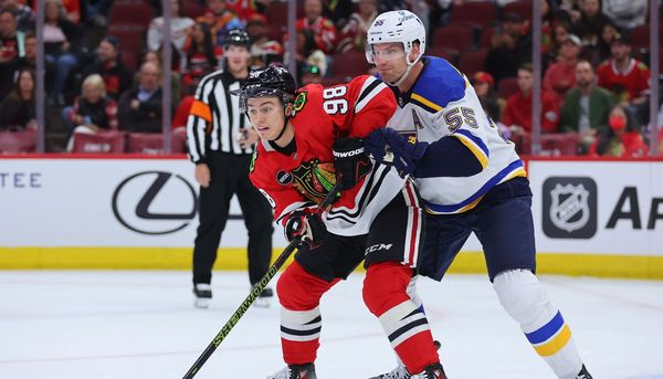 Blackhawks' depth forwards battling to re-earn roster spots they used to  own - Chicago Sun-Times