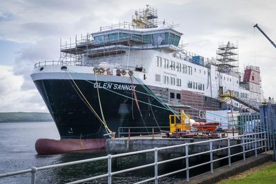 Ferguson Marine boss apologises for Glen Rosa further delay until 2025