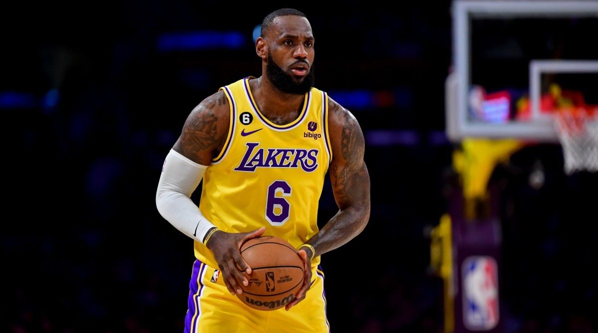Lakers GM Details LeBron James’s Rookie-Like…