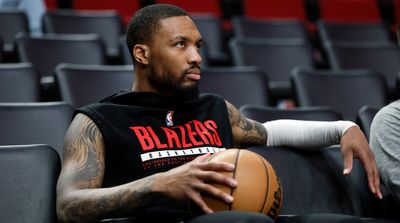 Report: Trail Blazers Shut Down Healthy Damian Lillard to Improve Draft Lottery Odds