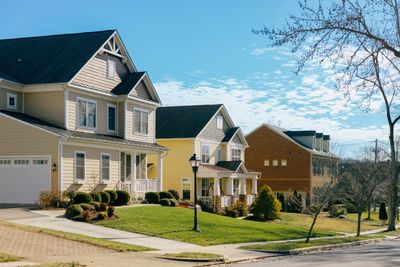 Mortgage rates just hit a 22-year high—it'll continue to be a ‘drag on home sales,’ Realtor.com chief economist says