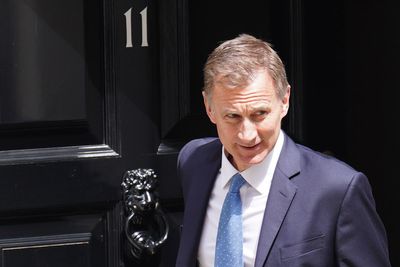 Jeremy Hunt says welfare reforms and AI could help end ‘ever-rising taxes’