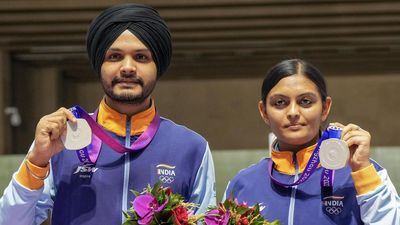 Asian Games | Sarabjot, Divya win silver medal in 10m air pistol mixed team event