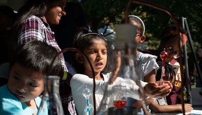 Hands-on experience wows kids at South Side Science Festival: ‘Exposure is everything’