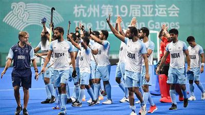 India crush Pakistan 10-2 win for their biggest victory over arch-rivals