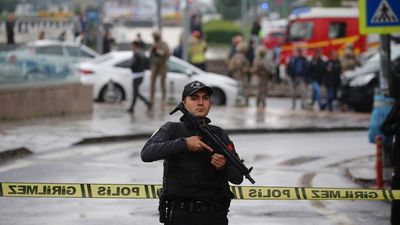 Turkey blames terrorists for explosion at government building