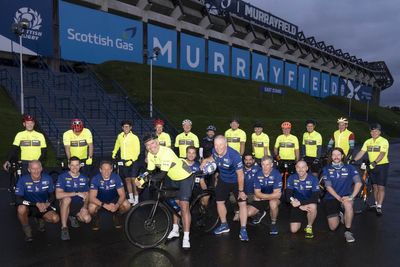 Rugby star Kenny Logan and celebrity team set off on 700-mile charity challenge