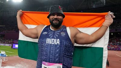 Tajinderpal Singh Toor defends Asian Games shot put gold