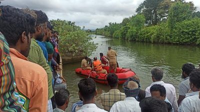 Three of a family drown in canal in H.D. Kote