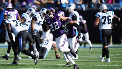 Kirk Cousins, Justin Jefferson combine for 2 TDs as Vikings beat Panthers 21-13